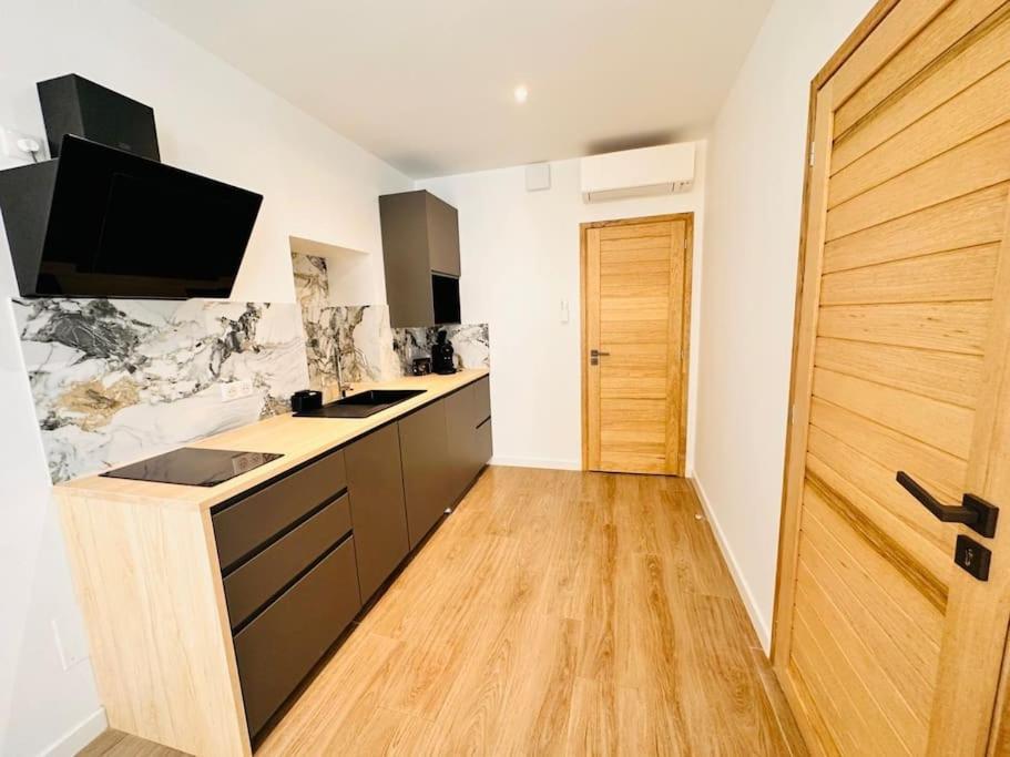 Les Appartements De Nana 4 - Studio Hypercentre, Rue Meynadier, Palais & Plage, Clim, Wifi Cannes Luaran gambar